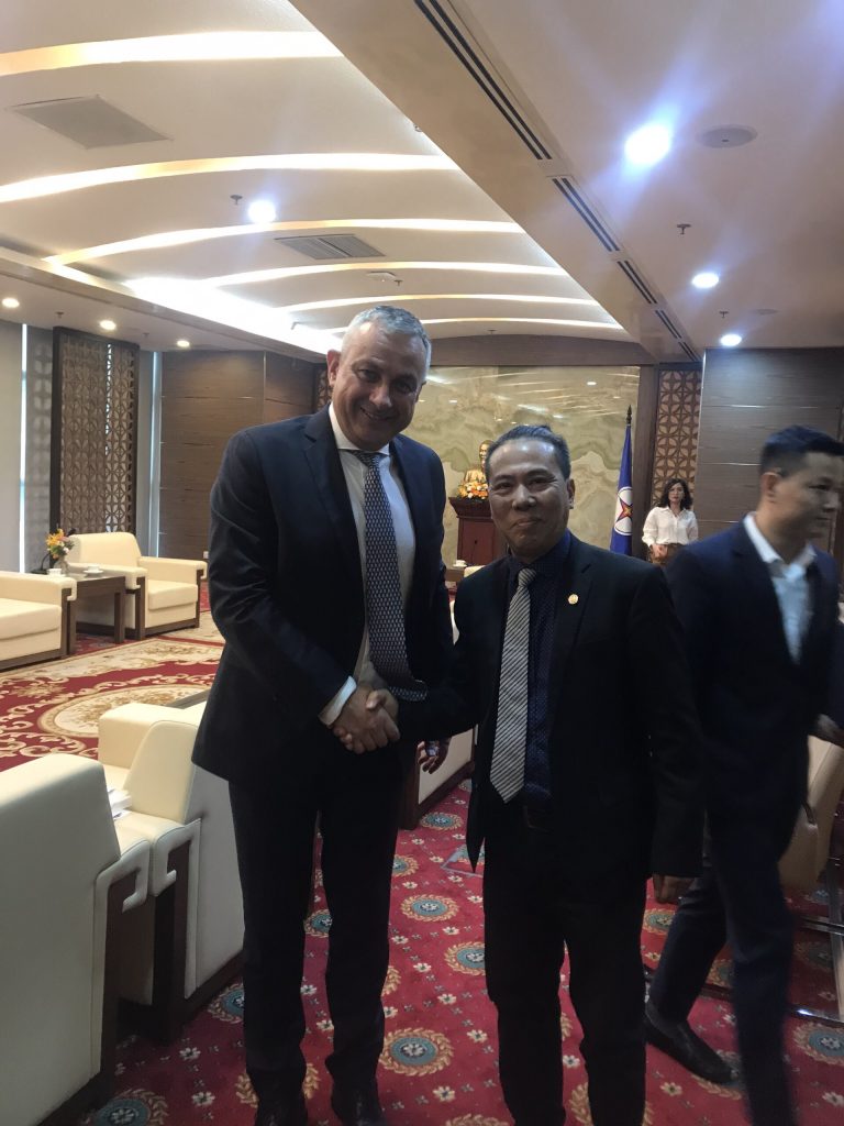 Bộ trưởng Bộ Công Thương Cộng hòa Séc Jozef Síkela