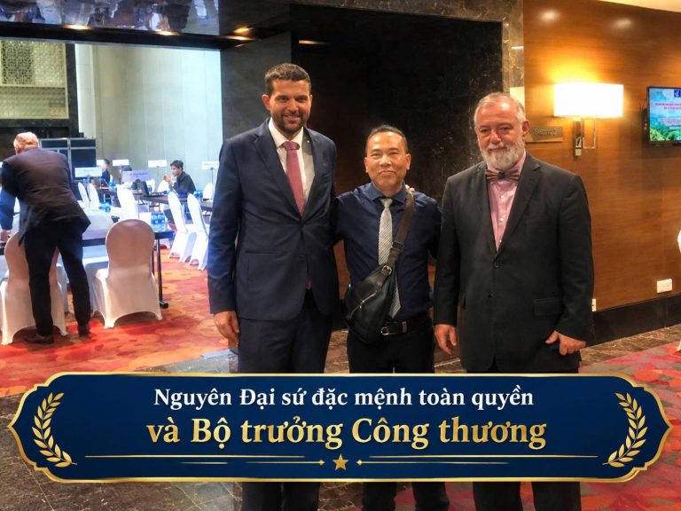 Nguyên Đại sứ đặc mệnh toàn quyền và Bộ trưởng Công thương Cộng hòa Séc